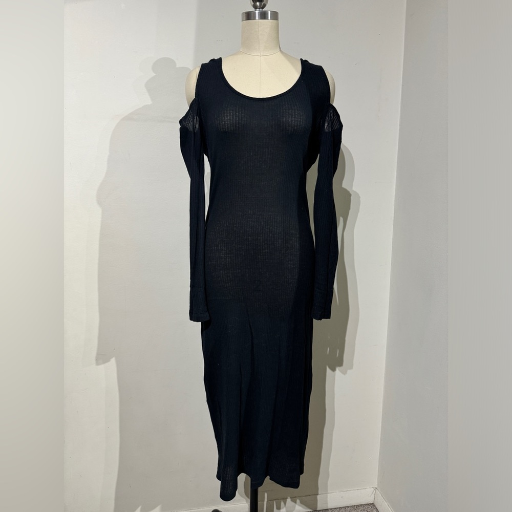 450$ EACH AND OTHER DRESS CUT BLACK SIZE SMALL